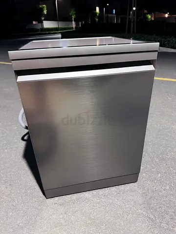 Samsung New Model 2 Months Old With WIFI Free Standing Dishwasher DW60DG790FSLGU FREE DELIVERY +WARR