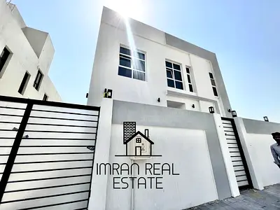 New Specious Levish Design 5BR Villa Independent