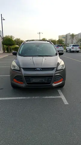 Ford Escape 2014 S - GCC Specs Lady driven