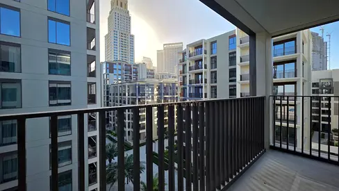 Unfurnished | 2BR | Vacant | Community View