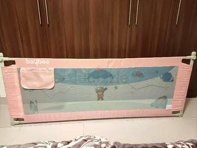 Baby bed rail guard barrier