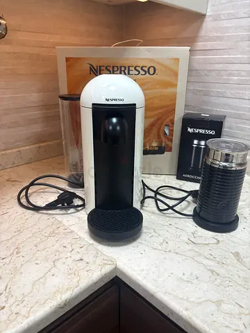 Nespresso vertuo pluse قابل للتفاوض Negotiable