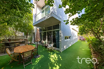 Prime Location | End Unit | Upgraded