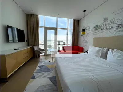 High Floor - City View - Spacious