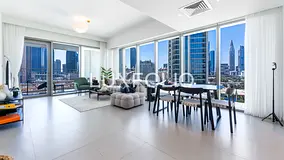 Building Specialist | Vastu | Burj Khalifa View