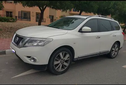 Nissan Pathfinder SV 2014 - GCC Specs