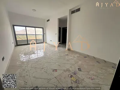 للإيجار: شقة غرفة نوم وصالة بمنطقة الجرف 3 عجمان، أول ساكن، قريبة من شارع الشيخ محمد بن زايد، غرفة ماستر، 2 حمامات، بلكون، مكيف مركزي، خزائن بالحائط