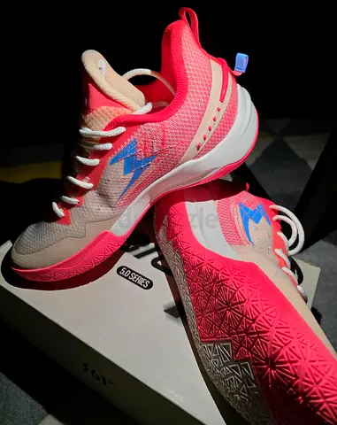 FOR SALE 361DEGREES BASKETBALL SHOES BIG3 US11