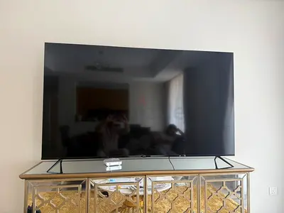 754K UHD QLED Display TV