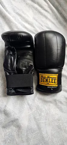 Boxing Gloves Urgently Selling
