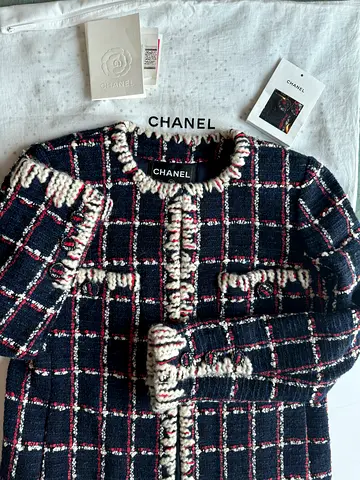 Chanel navy tweed jacket (with tags)
