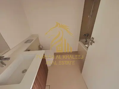 Studio in 37k in uptown 4 cheque payment