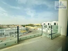 Brand New Villa 5 + Made room