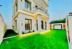 For sale: Classic villa, 5 bedrooms with roof, including registration fees, in Al-Helio 1, super del
