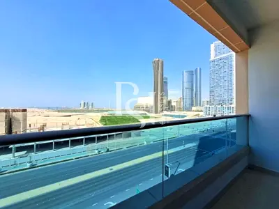 Balcony | Ready to Move | Prime Location