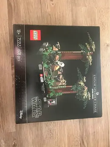 FLASH SALE BRAND NEW LEGO 75353 DIORAMA STAR WARS SPEEDER