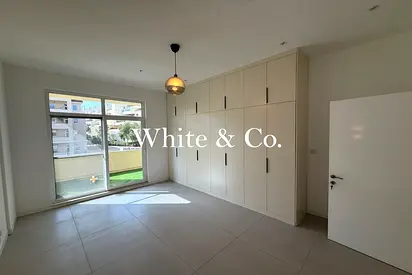 CONVERTED 1 BED | FULLY UPGRADED | VACANT