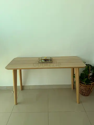 My light wood console table - minimalist desk in good condition