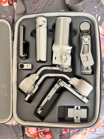 DJI RS4 Mini with hard carrying case