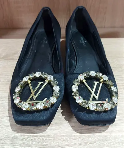 Louis Vuitton like Black flats with LV crystal buckle