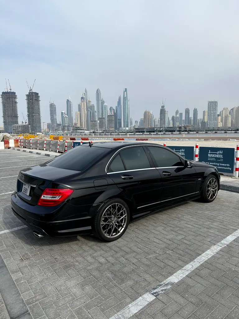 Mercedes-Benz C-Class 2012 — photo 1 of 10