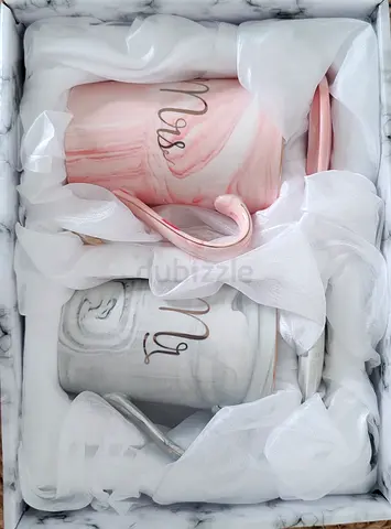 Mr  Mrs Marble Ceramic Mug Gift Set - Boxed (Like New)