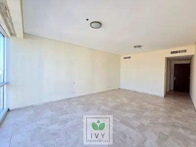 شقة من 3 غرف نوم | برج الفتان البحري | معلم وإطلالة على وسط المدينة | غير مفروشة