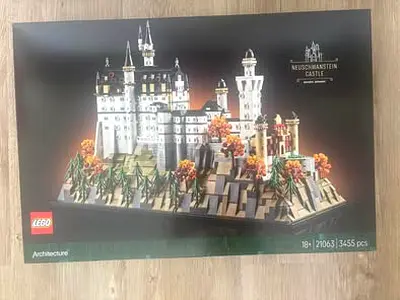 BARGAIN BRAND NEW LEGO 21063 ARCHITECTURE NEUSCHWANSTEIN CASTLE