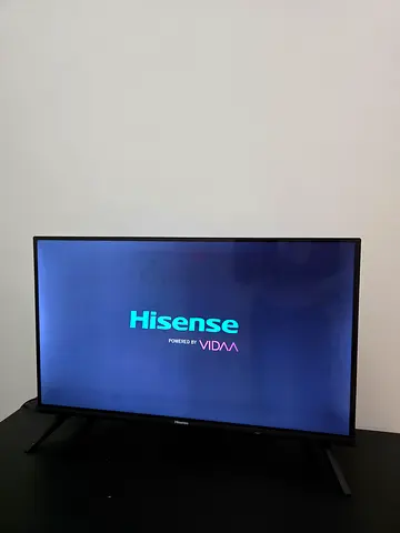 32 inch Hisense Vidaa Smart TV - Working,Mint condition 1 year old, Dolby audio