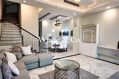 FULLY FURNISHED | MODERN INTERIOR | VACANT