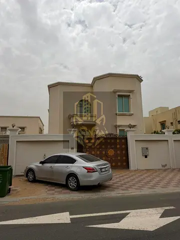 فيلا فاخرة للإيجار في الرقايب مساحات كبيره تصميم راقٍ بسعر خيالي