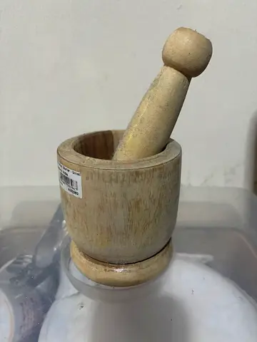 wooden mortar and pestle