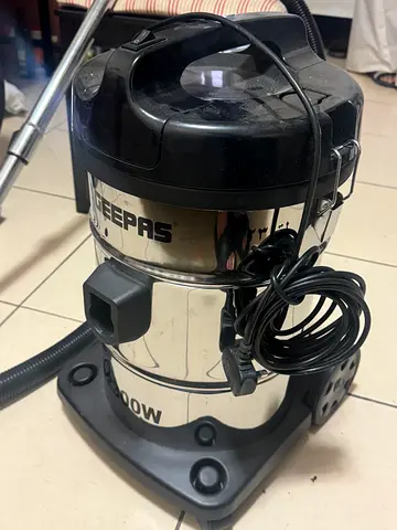 Stainless steel wet  dry vacuum cleaner (working)