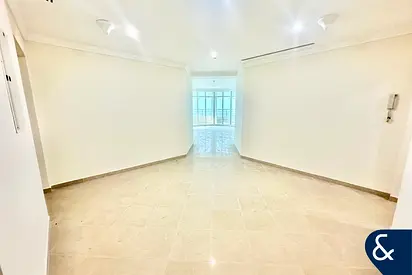 4 Bedroom | Sea View | High Floor | Vacant
