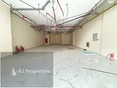 LUXURY shop very prime lecation business area ready to move only jest 115k