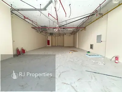 LUXURY shop very prime lecation business area ready to move only jest 115k