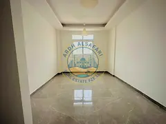 Huge size 1 bhk reason able price ready to move you come and see hope you like it