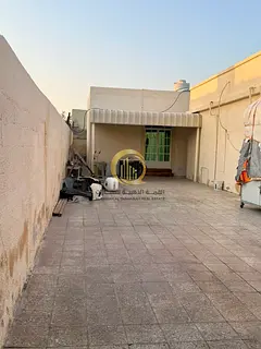 House for sale in Al Ghafia area - House area 8035 square meters - The house is very large and has a