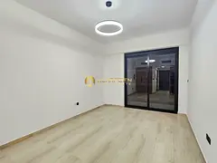 Modern Studio | Prime Location | park View