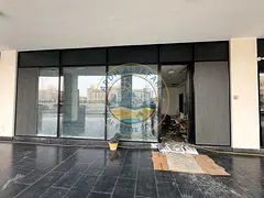 Luxurious shop available for Office or commercial