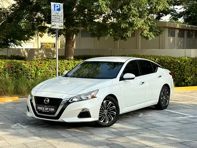 AED760/monthly • GCC 2020 NISSAN ALTIMA 2.5L 4cyl. With premium wheels/ APPLE CAR PLAY!