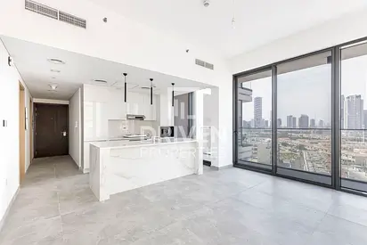 Spacious and Bright Unit | Opportunity Deal