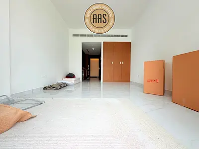 Open view •• luxurious living •• ready to move in •• big size •• chiller free ••