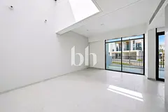 Skylight Type | Exclusive | Impeccable Condition