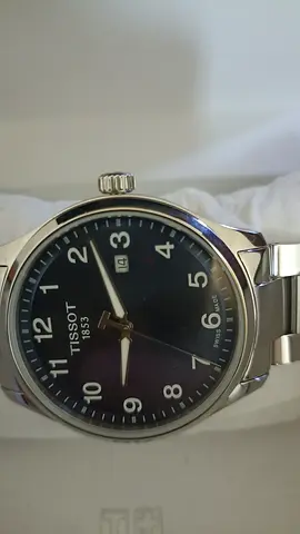 Elegant genuine Tissot Mens Watch - Brand New and Flawless