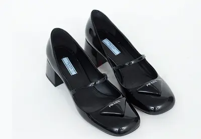 Prada black patent leather Mary Jane pumps — block heel