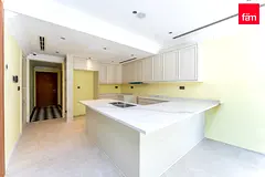 VACANT I CORNER I RENOVATION DEALI EXTENDED