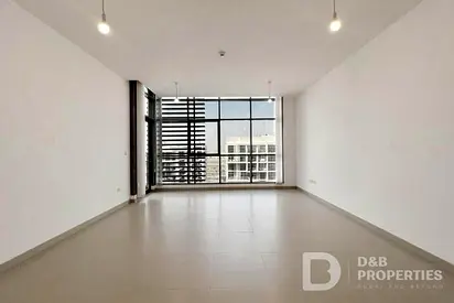 Bright and Spacious | Chiller Free | Vacant