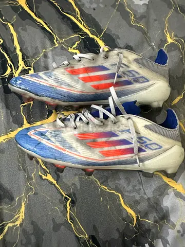 ADIDAS F50