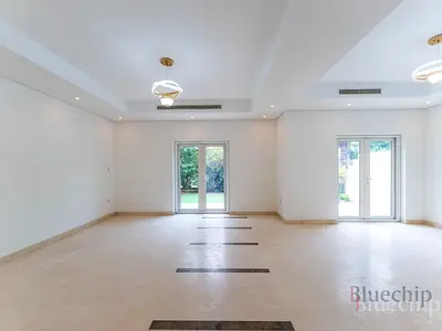 Upgraded | Extra Bathroom | Modern Kitchen